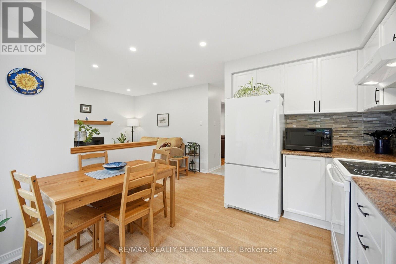 38 Furrows End, Brampton, Ontario  L6Z 4S5 - Photo 13 - W13669862