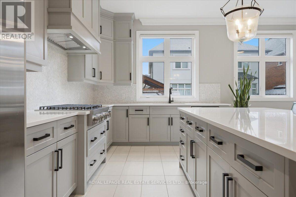 3300 Sunningdale Gardens, Oakville, Ontario  L6M 5K5 - Photo 11 - W13669908