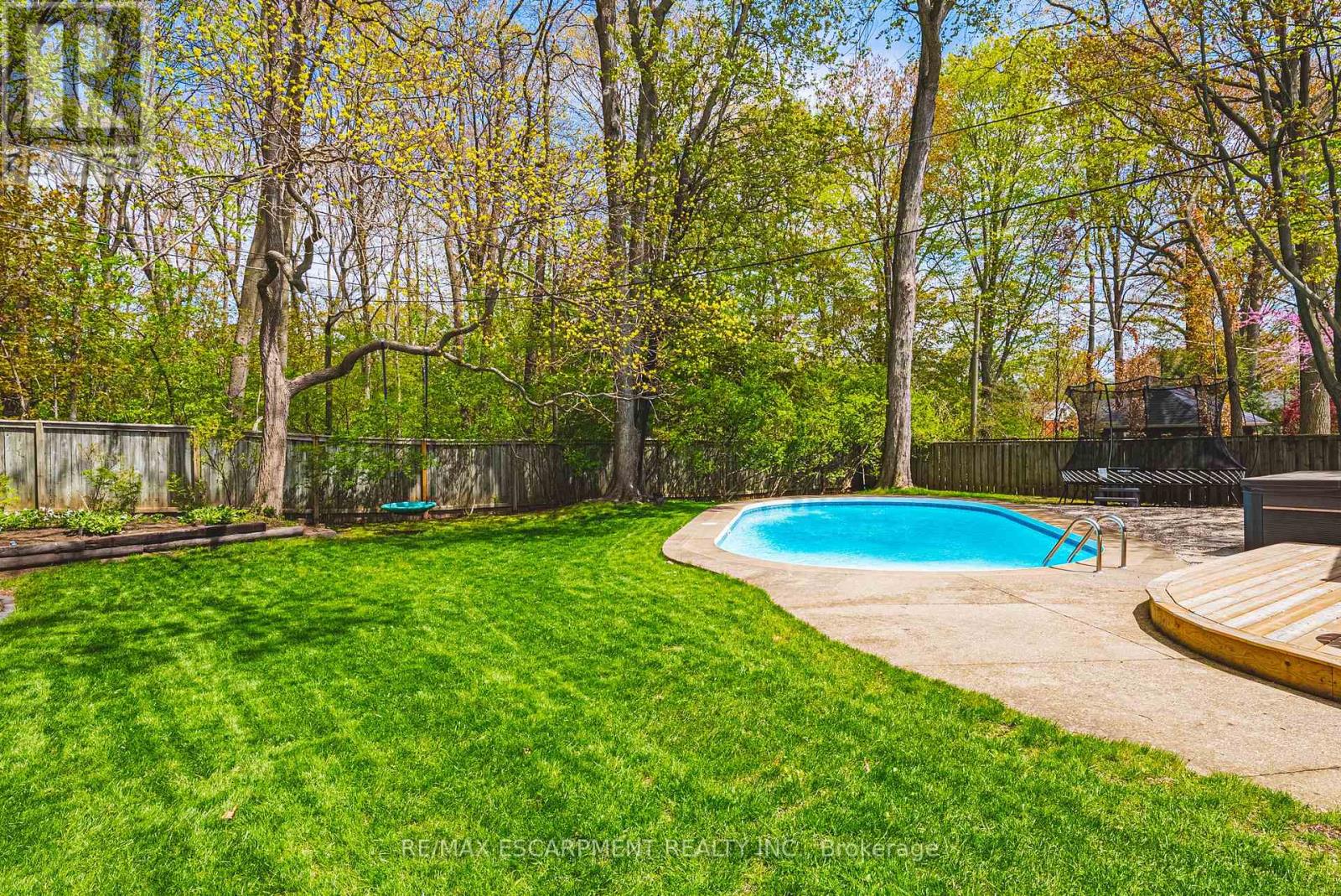 327 Goodram Drive, Burlington, Ontario  L7L 2J9 - Photo 43 - W13669998