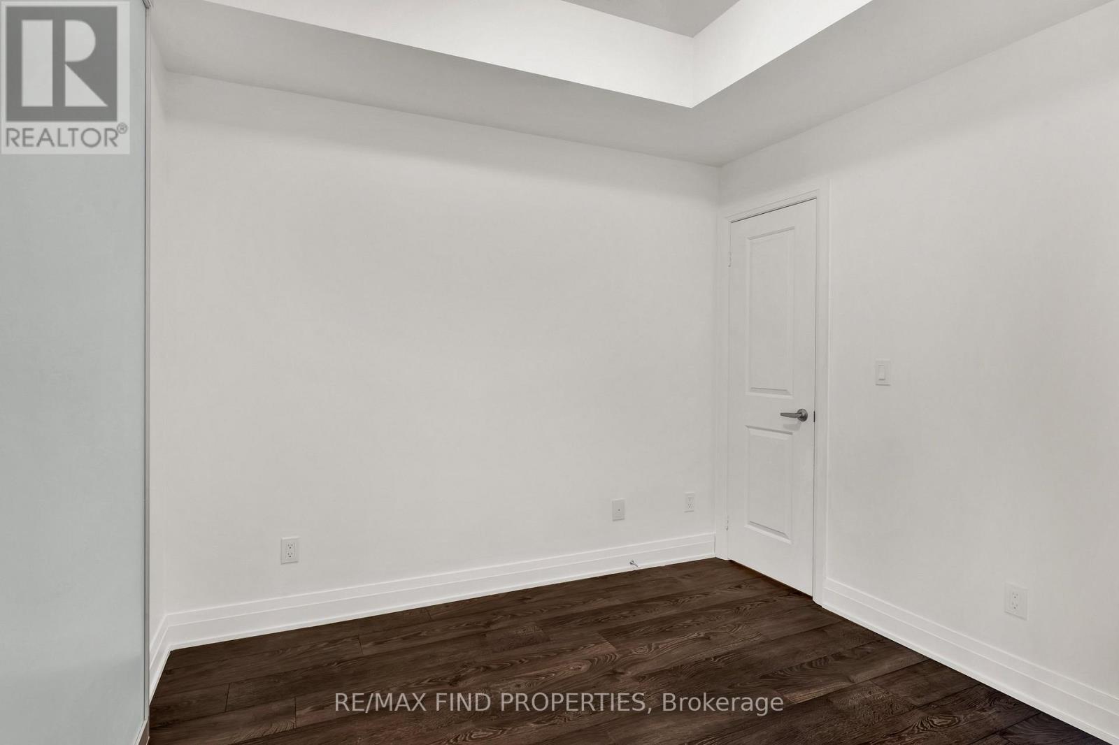 1504 - 55 Speers Road, Oakville, Ontario  L6K 0H9 - Photo 11 - W13670012
