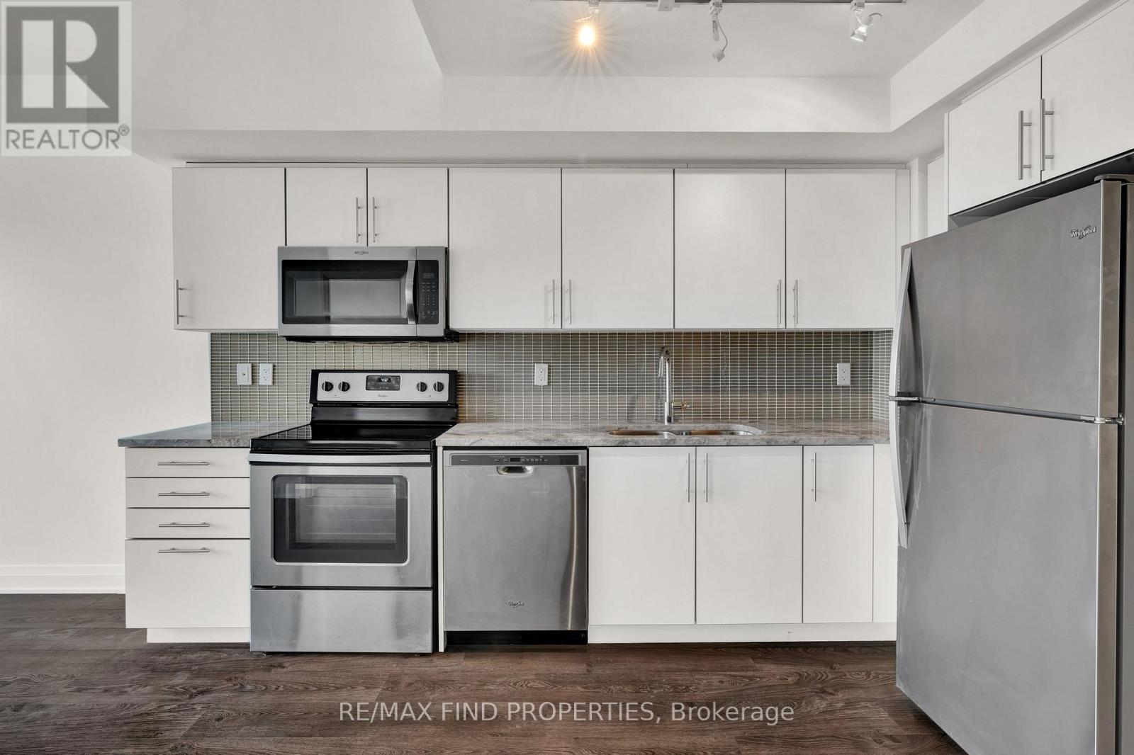 1504 - 55 Speers Road, Oakville, Ontario  L6K 0H9 - Photo 6 - W13670012