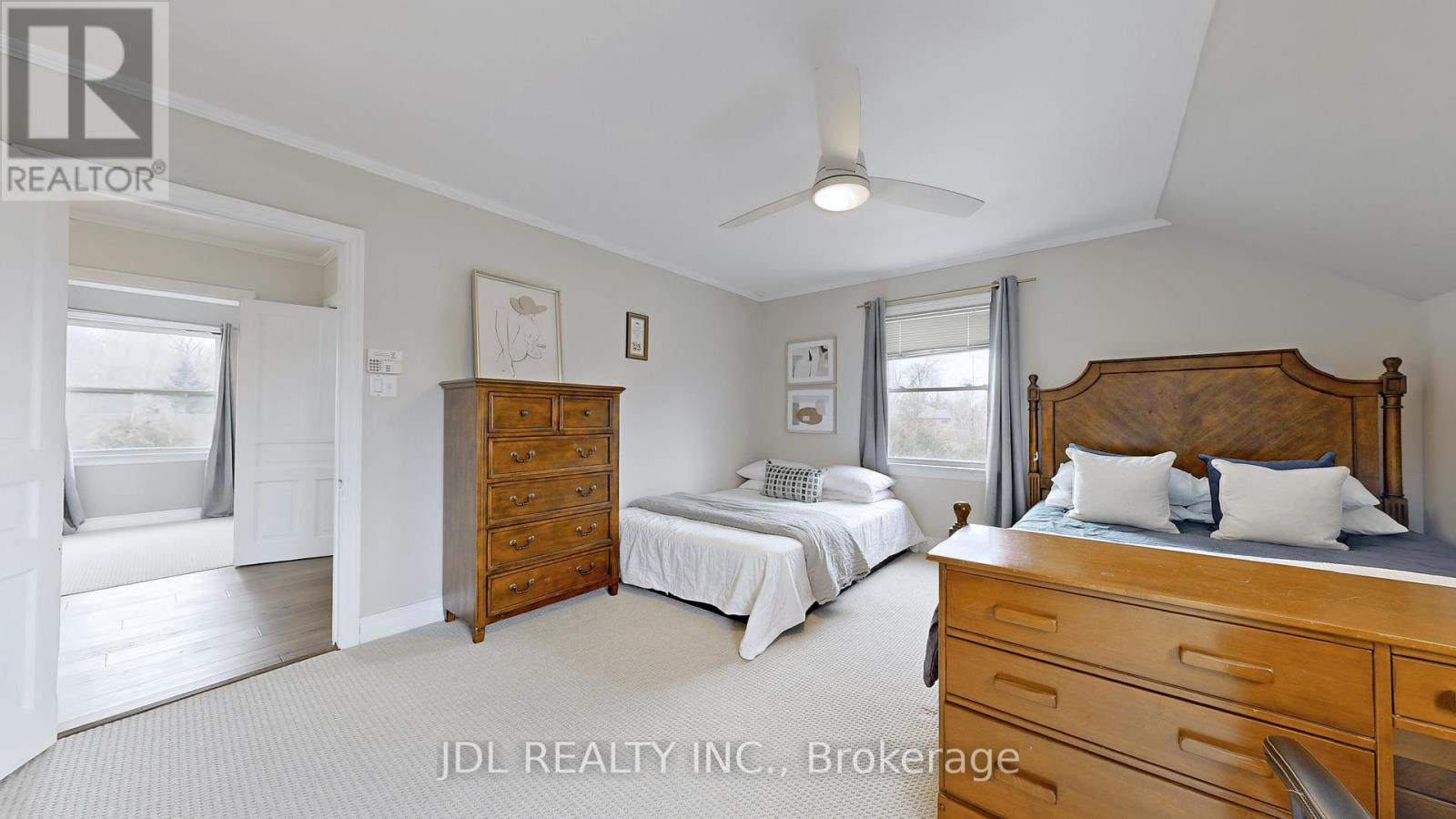 11 Red Robin Road, Georgina, Ontario  L4P 3E9 - Photo 19 - N13173674