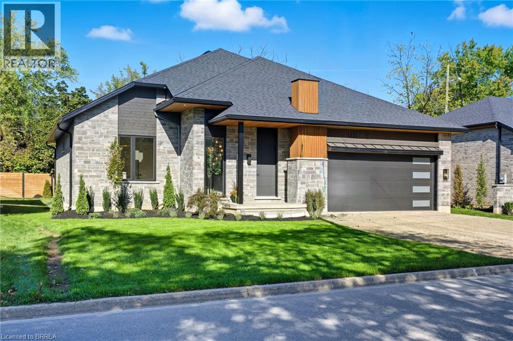 141 PARKSIDE Drive, Brantford, Ontario