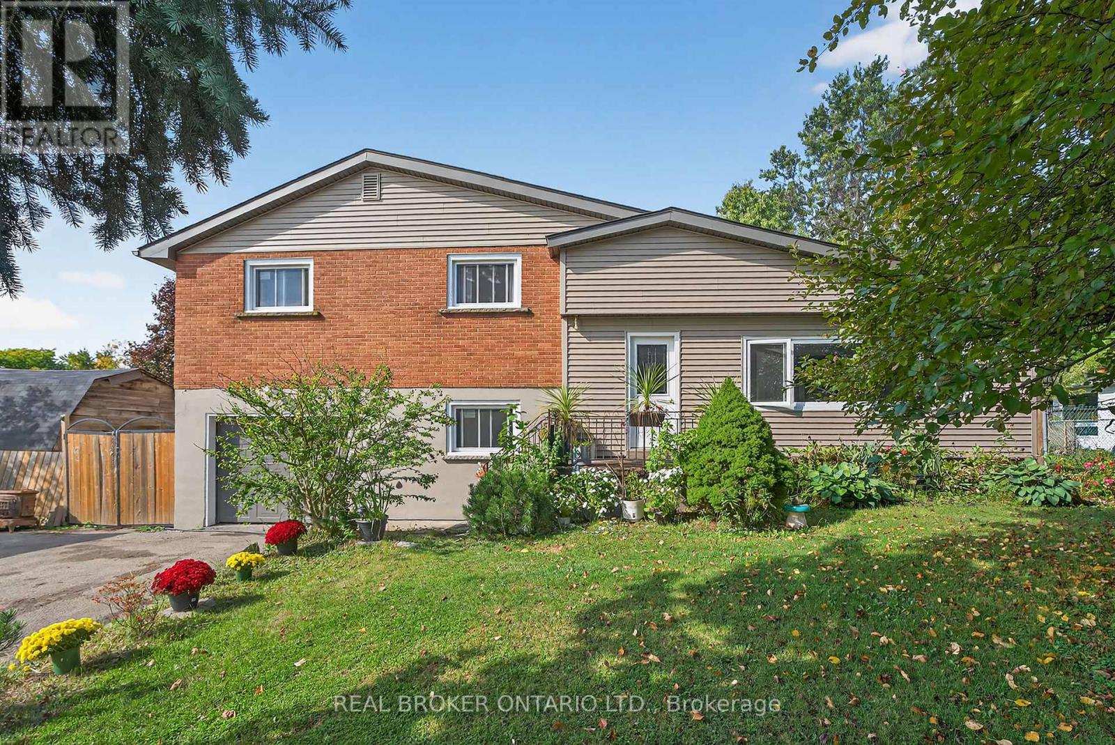 312 OLD GUELPH ROAD, Hamilton, Ontario