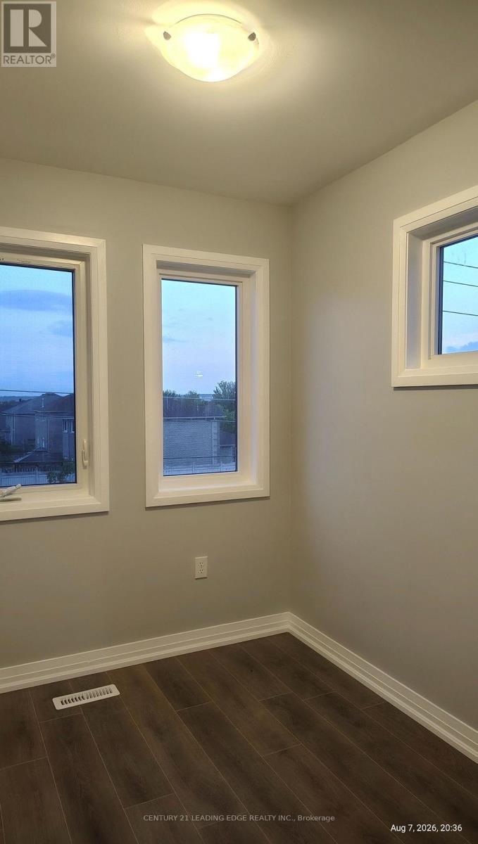 109 Fairlane Avenue S, Barrie, Ontario  L9J 0M5 - Photo 11 - S13669014