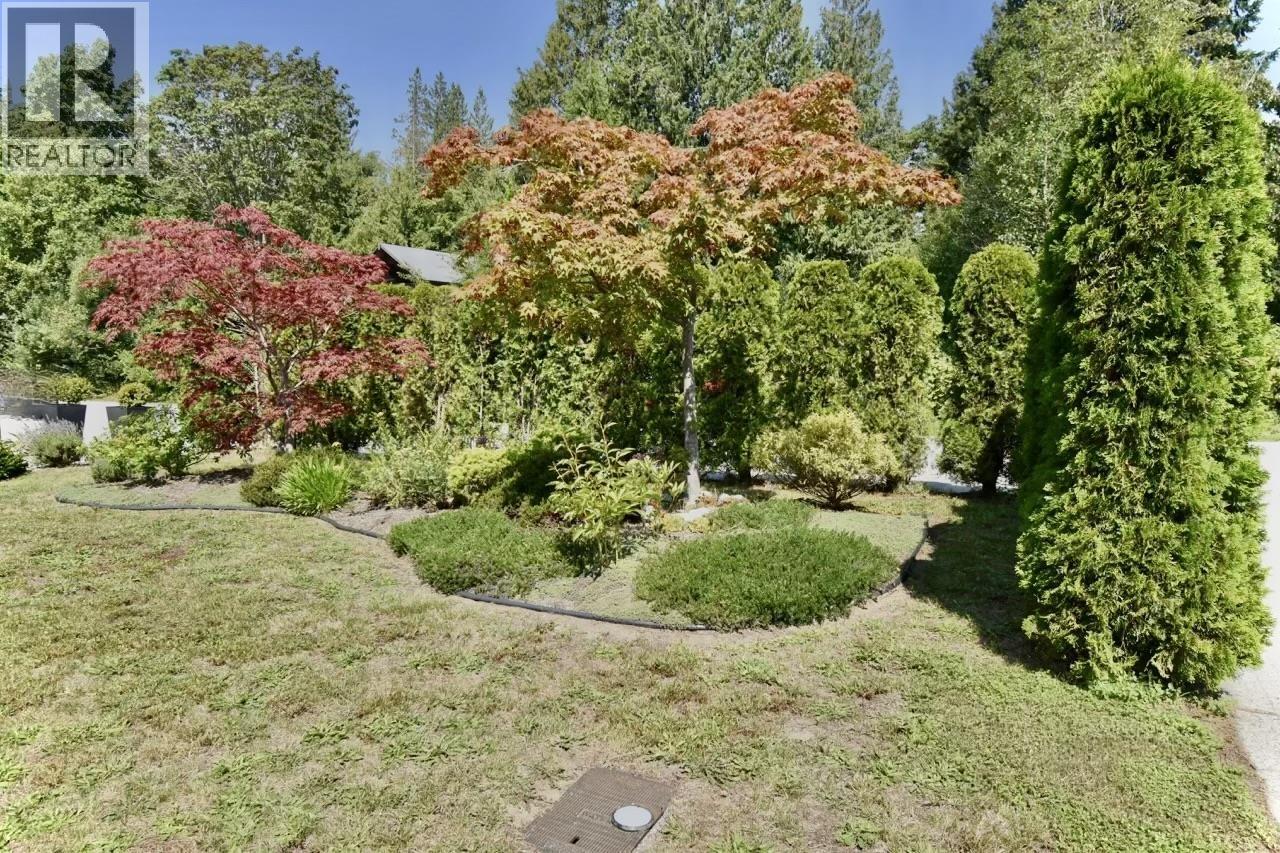 6315 Tower Road, Sechelt, British Columbia  V7Z 0T7 - Photo 32 - R3153651