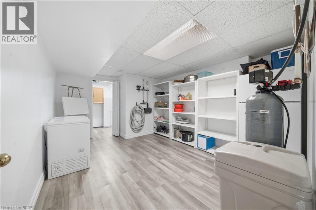 37 Mc Intosh Court, Brantford, Ontario  N3R 7Y1 - Photo 19 - 40855269
