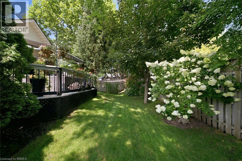 37 Mc Intosh Court, Brantford, Ontario  N3R 7Y1 - Photo 35 - 40855269