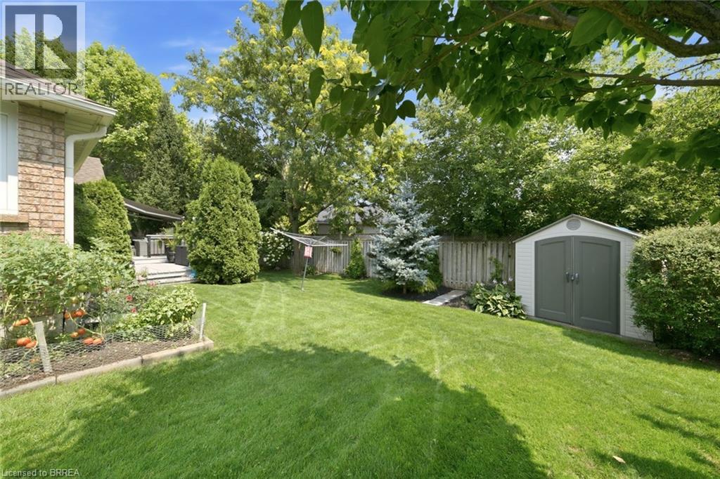 37 Mc Intosh Court, Brantford, Ontario  N3R 7Y1 - Photo 33 - 40855269