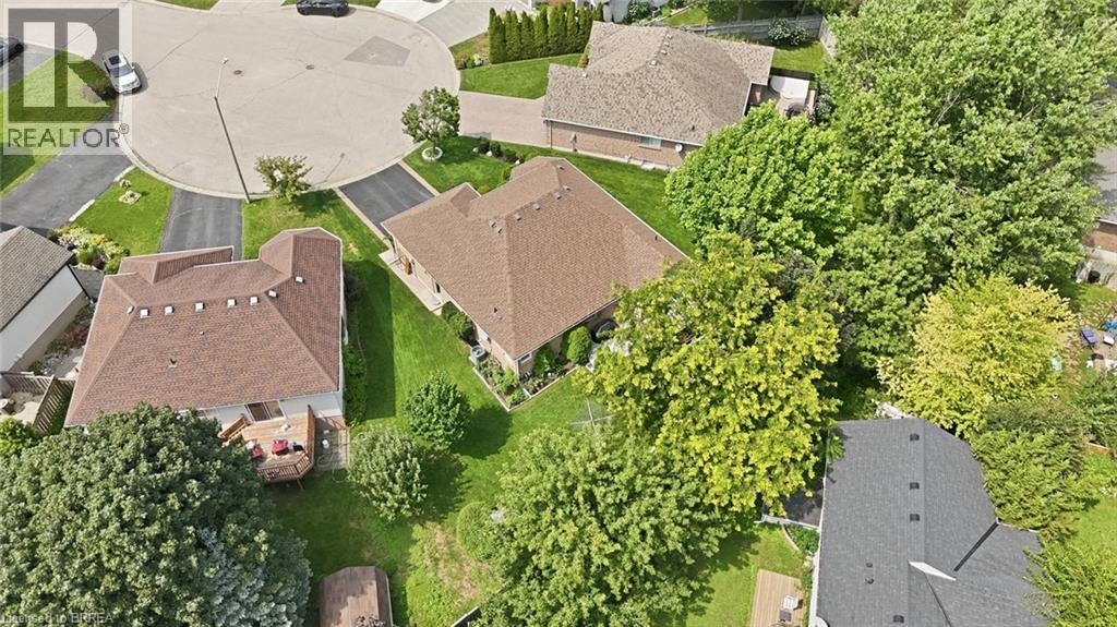 37 Mc Intosh Court, Brantford, Ontario  N3R 7Y1 - Photo 39 - 40855269