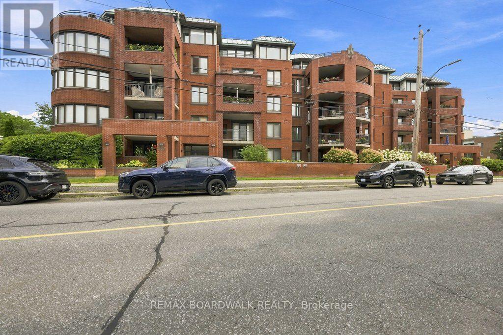 307 - 959 North River Road, Ottawa, Ontario K1K 3V3 - Photo 1 - X13670104