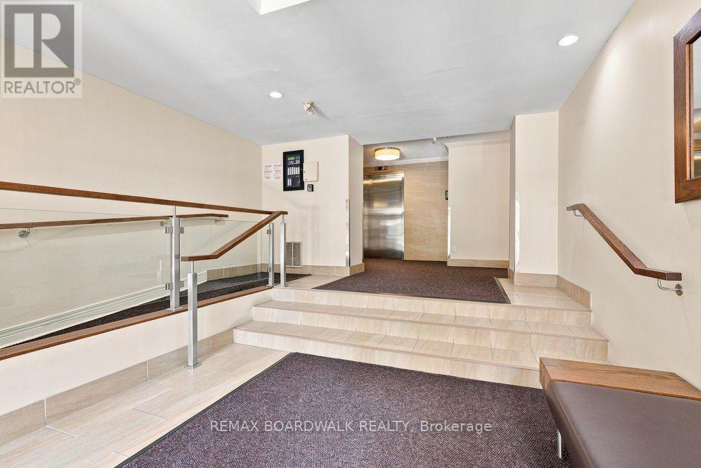 307 - 959 North River Road, Ottawa, Ontario K1K 3V3 - Photo 6 - X13670104