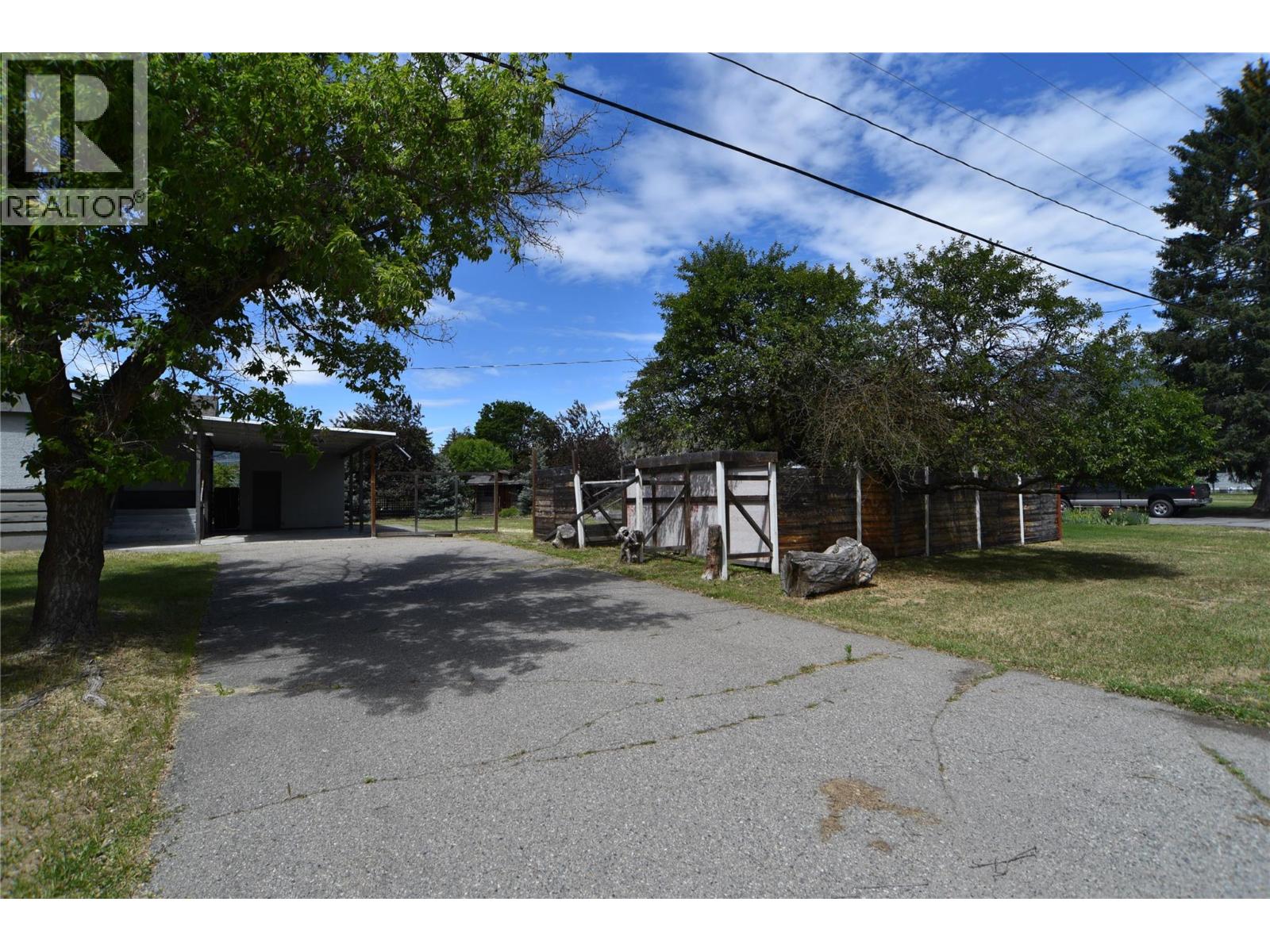 6624 19th Street, Grand Forks, British Columbia  V0H 1H0 - Photo 5 - 10390082