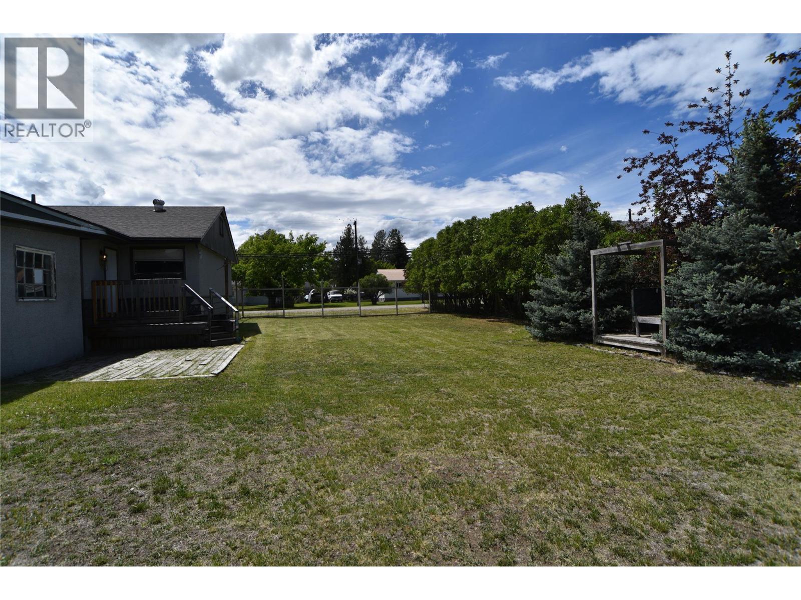 6624 19th Street, Grand Forks, British Columbia  V0H 1H0 - Photo 7 - 10390082