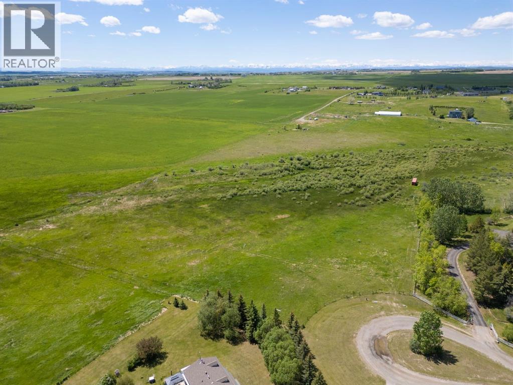 306085 92 Street E, Rural Foothills County, Alberta