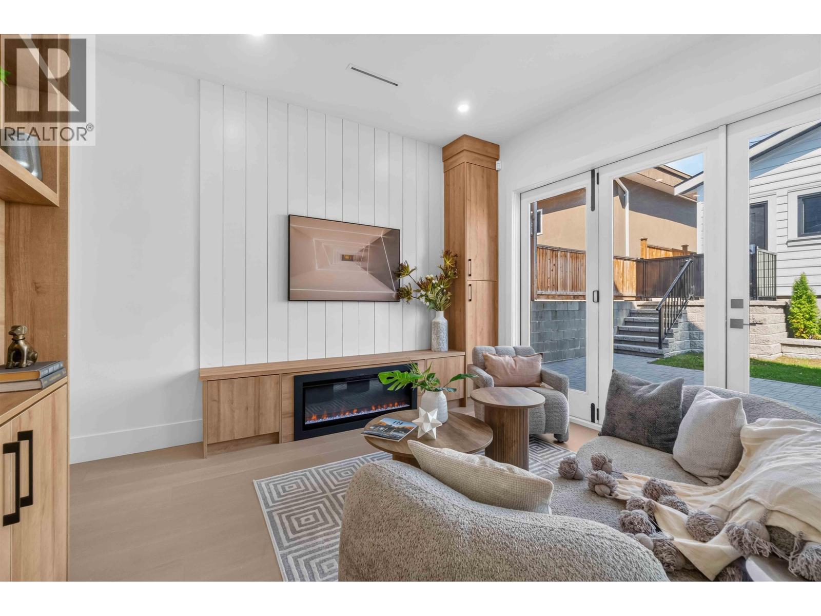 2 3271 E Georgia Street, Vancouver, British Columbia  V5K 2L2 - Photo 7 - R3155089