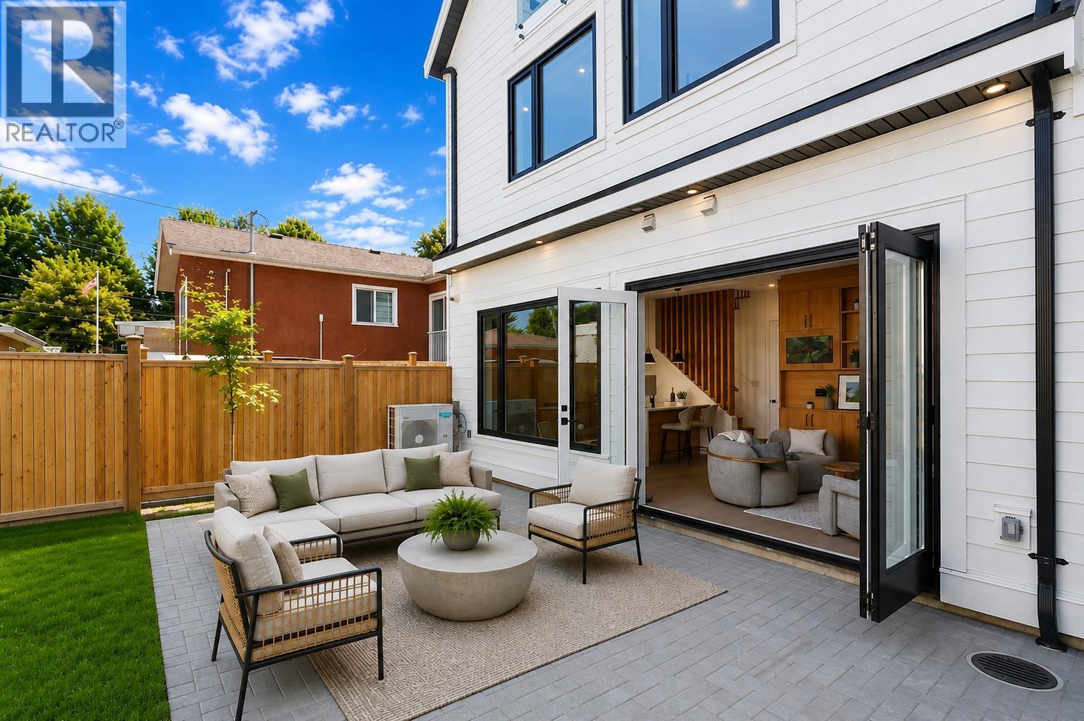 2 3271 E Georgia Street, Vancouver, British Columbia  V5K 2L2 - Photo 28 - R3155089