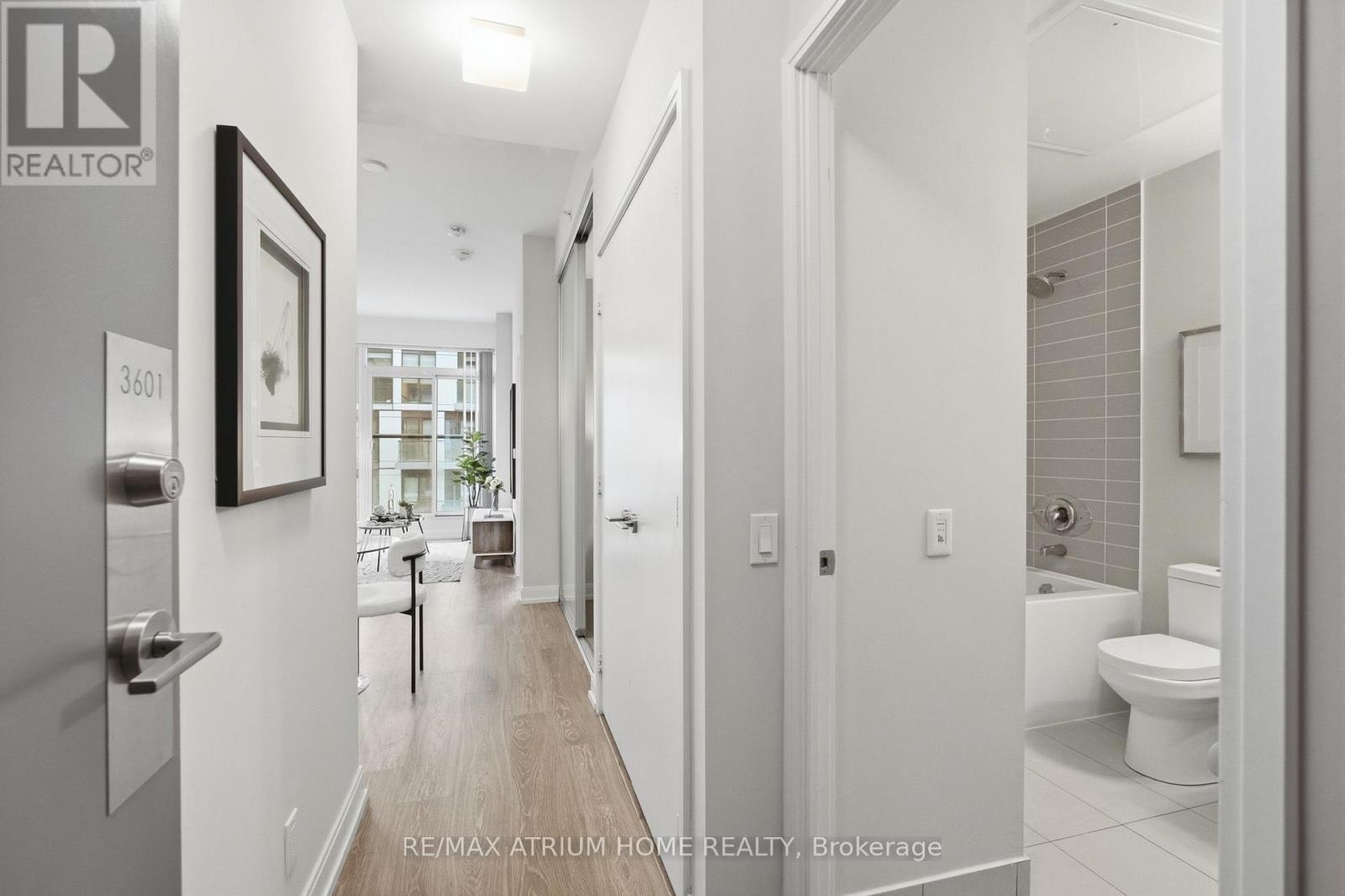 3601 - 181 Dundas Street E, Toronto, Ontario  M5A 0N5 - Photo 5 - C13670026