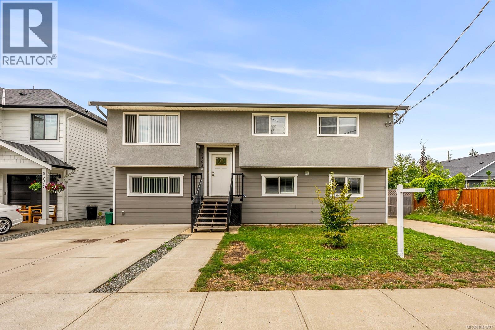 3303 Seventh St, Cumberland, British Columbia  V0R 1S0 - Photo 1 - 1046727