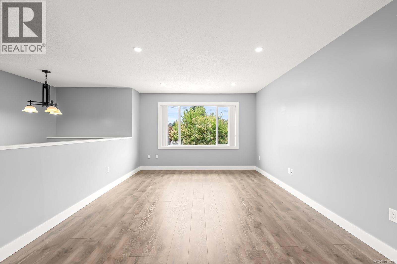 3303 Seventh St, Cumberland, British Columbia  V0R 1S0 - Photo 19 - 1046727