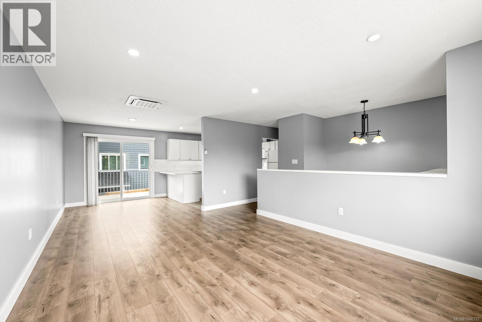 3303 Seventh St, Cumberland, British Columbia  V0R 1S0 - Photo 22 - 1046727