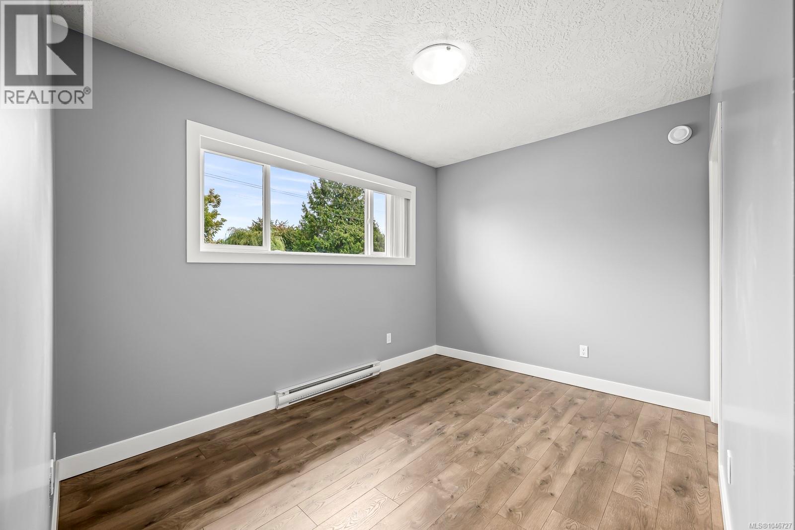 3303 Seventh St, Cumberland, British Columbia  V0R 1S0 - Photo 24 - 1046727