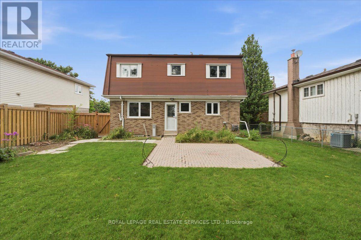 17 Rosegrove Place, Toronto, Ontario  M1S 1W5 - Photo 24 - E13670140
