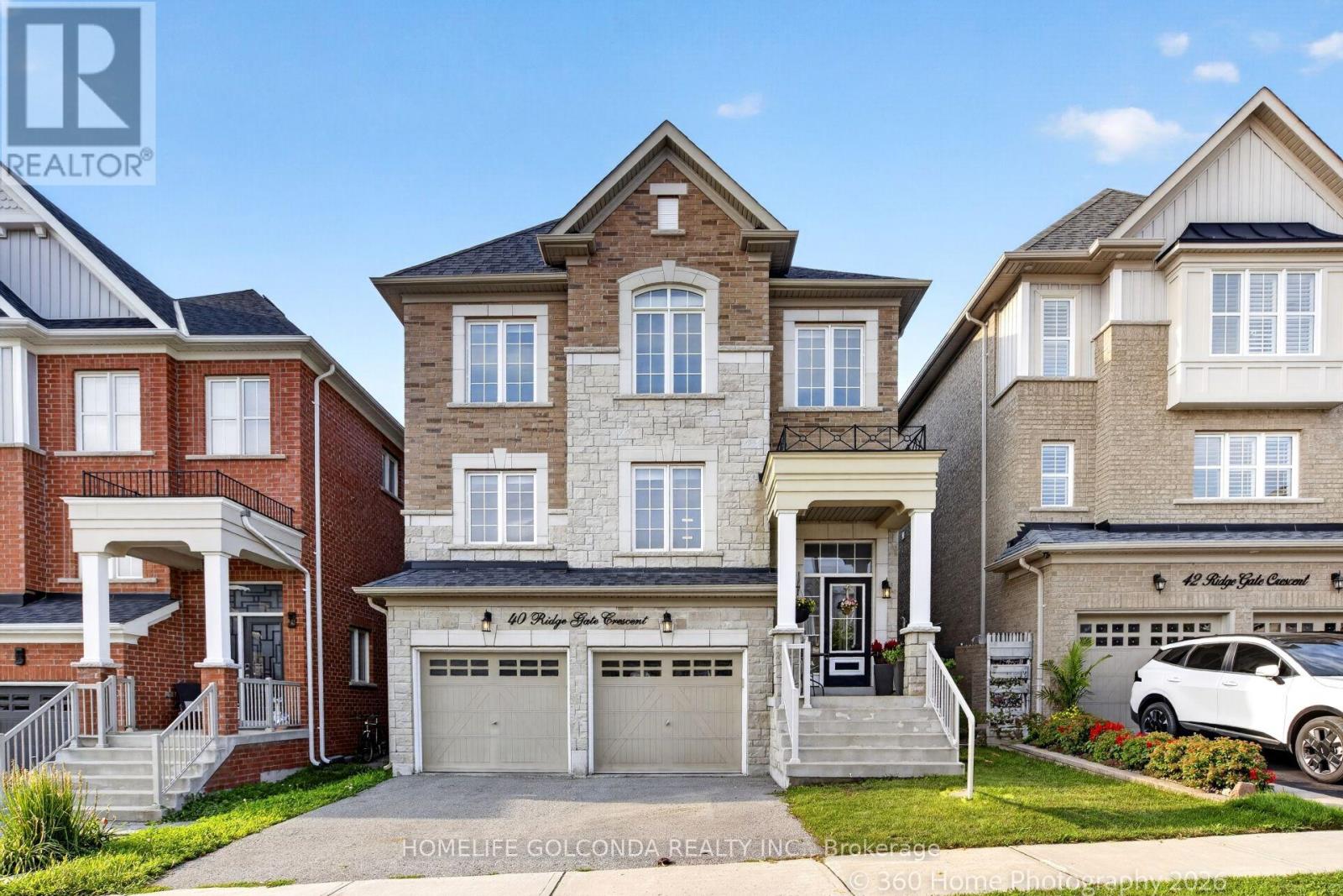 40 RIDGE GATE CRESCENT, east gwillimbury (mt albert), Ontario