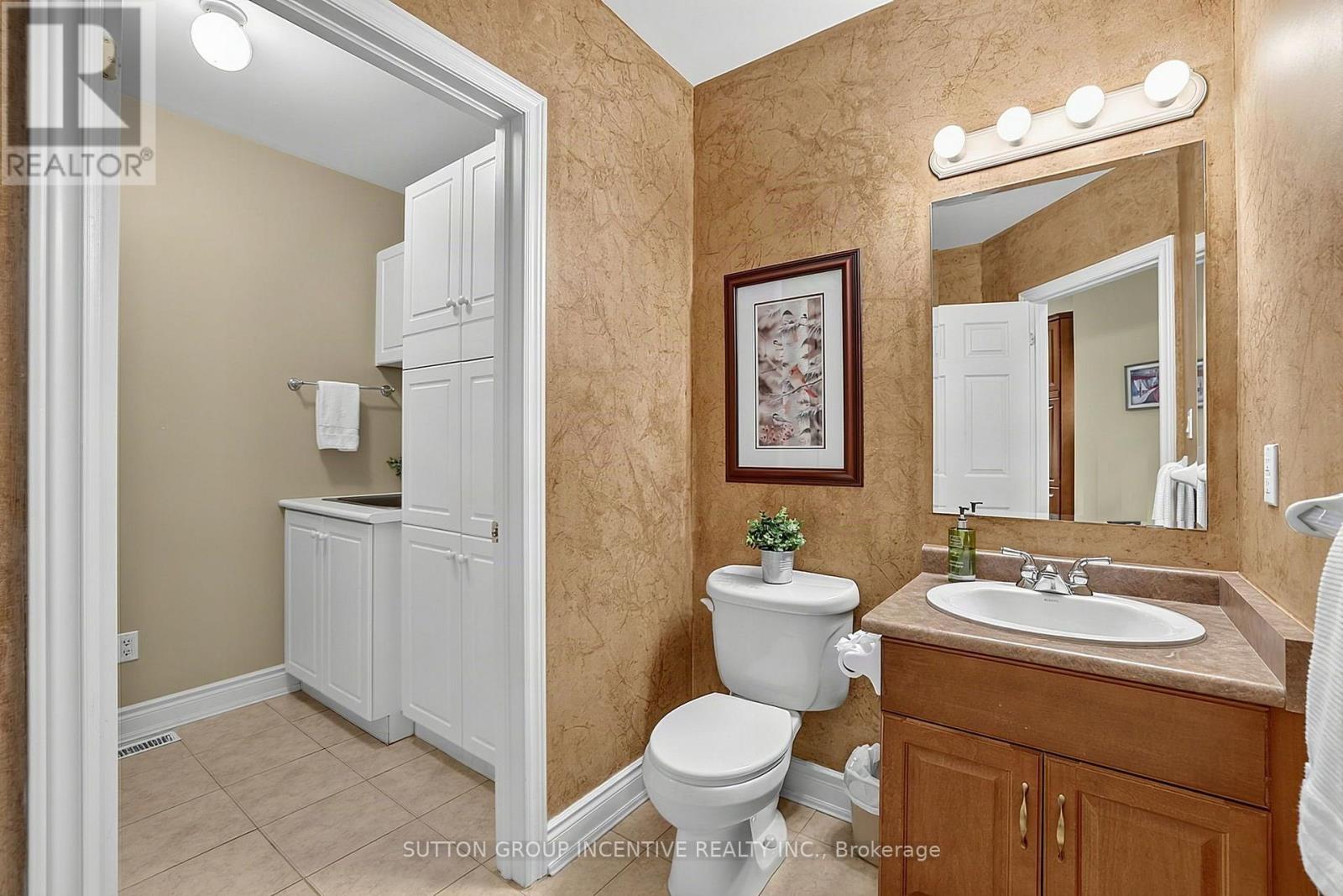 13 Renaissance Point, New Tecumseth, Ontario  L9R 2H8 - Photo 19 - N13670148