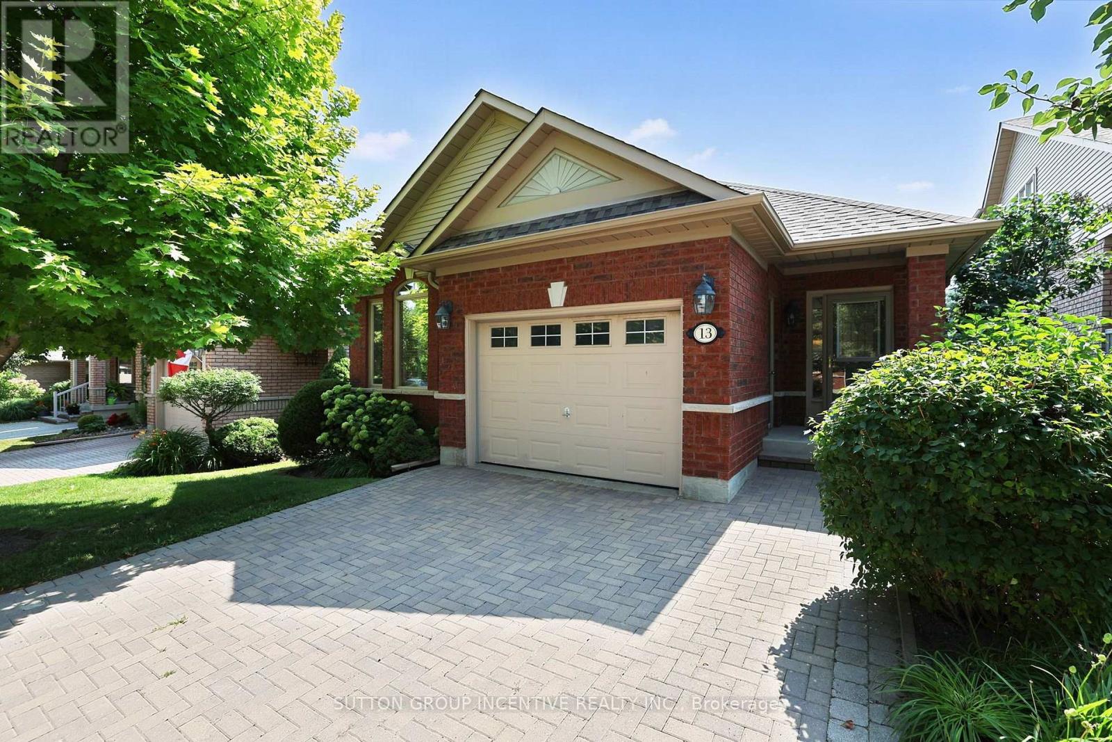 13 Renaissance Point, New Tecumseth, Ontario  L9R 2H8 - Photo 2 - N13670148