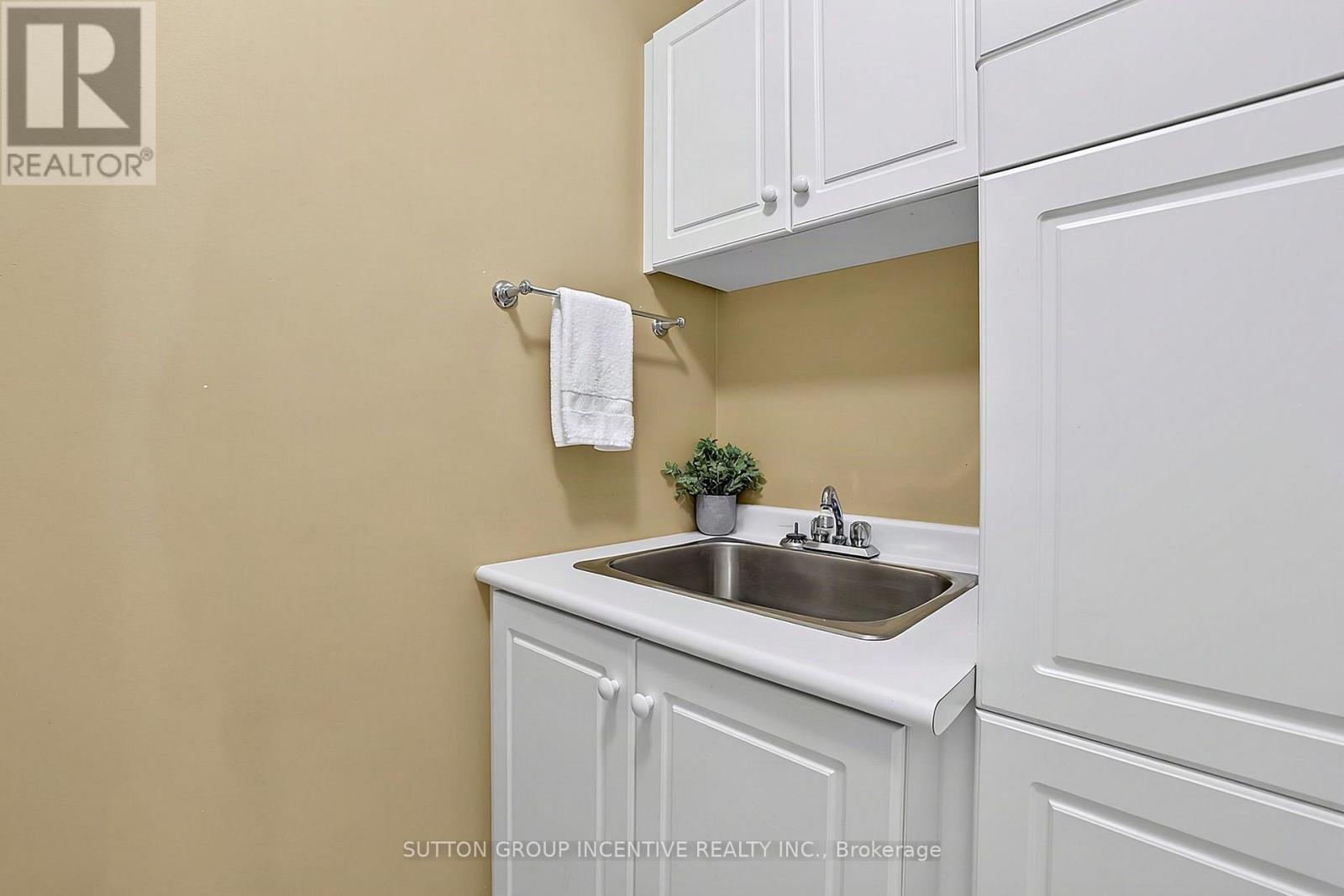 13 Renaissance Point, New Tecumseth, Ontario  L9R 2H8 - Photo 21 - N13670148