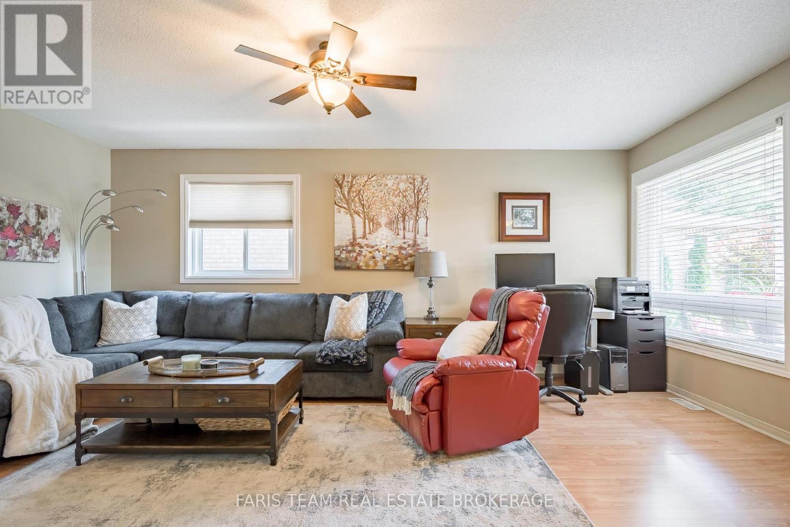 4 Bluegrass Drive, Barrie (Holly), Ontario  L4N 9N6 - Photo 12 - S13670056
