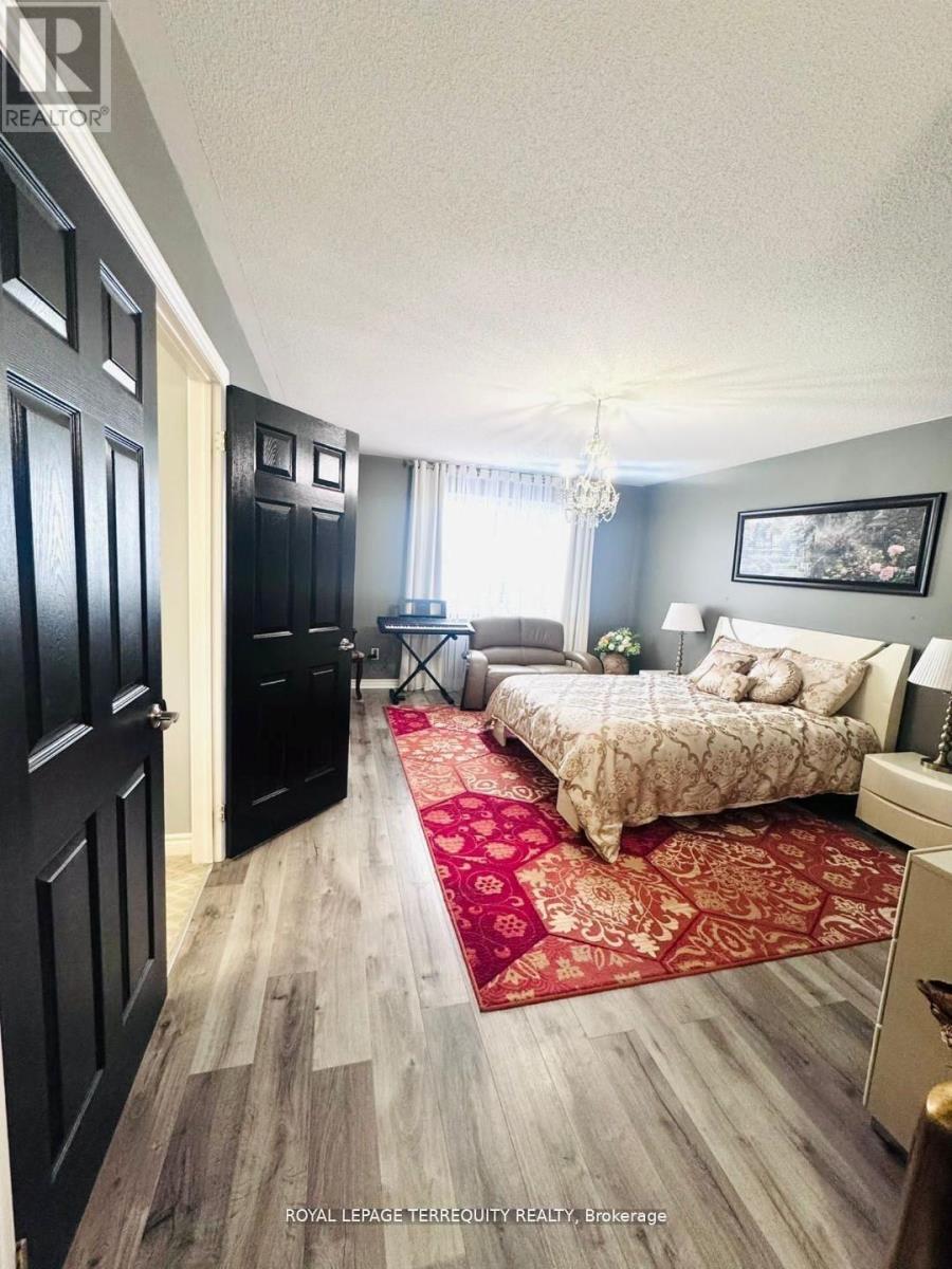 25 Jagges Drive, Barrie (Edgehill Drive), Ontario  L4N 0W9 - Photo 18 - S13670118