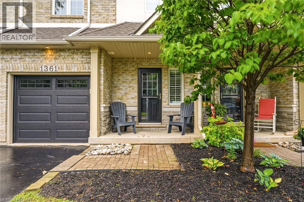 1361 Stephenson Drive, Burlington, Ontario L7S 2M4 - Photo 2 - 40855542