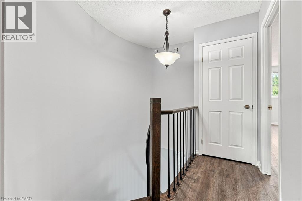 1 Perthshire Court, Hamilton, Ontario  L9B 2H1 - Photo 22 - 40855313