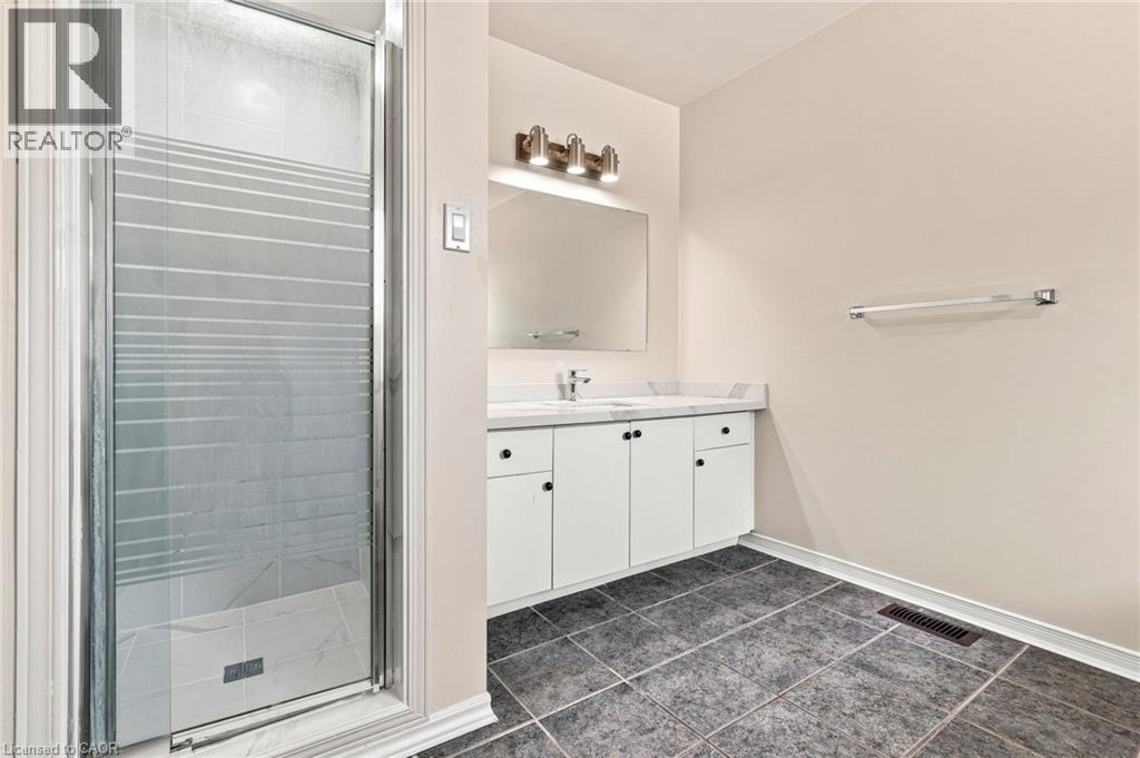 1 Perthshire Court, Hamilton, Ontario  L9B 2H1 - Photo 30 - 40855313