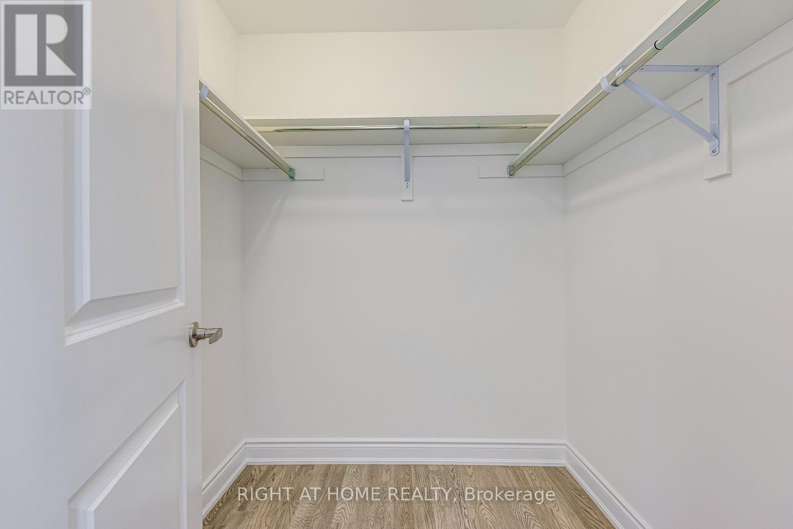 2579 Islington Avenue, Toronto, Ontario  M9V 4A2 - Photo 29 - W13670064