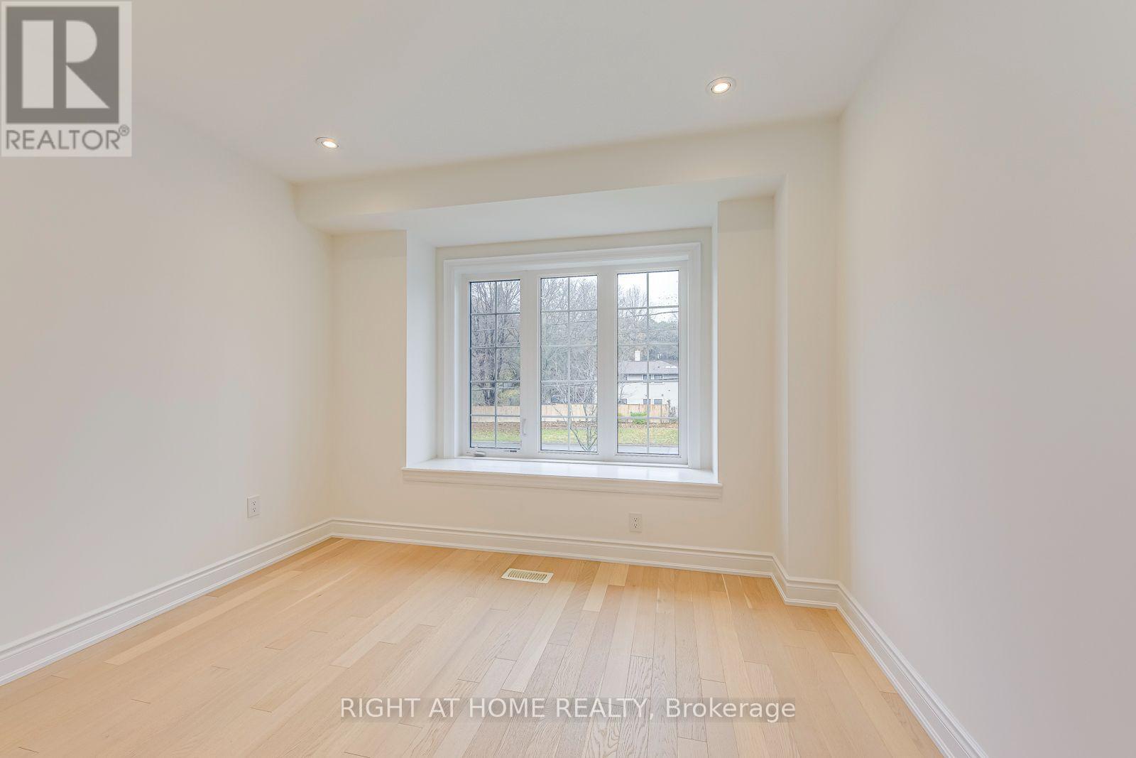 2577 Islington Avenue, Toronto, Ontario  M9V 4A2 - Photo 19 - W13670070