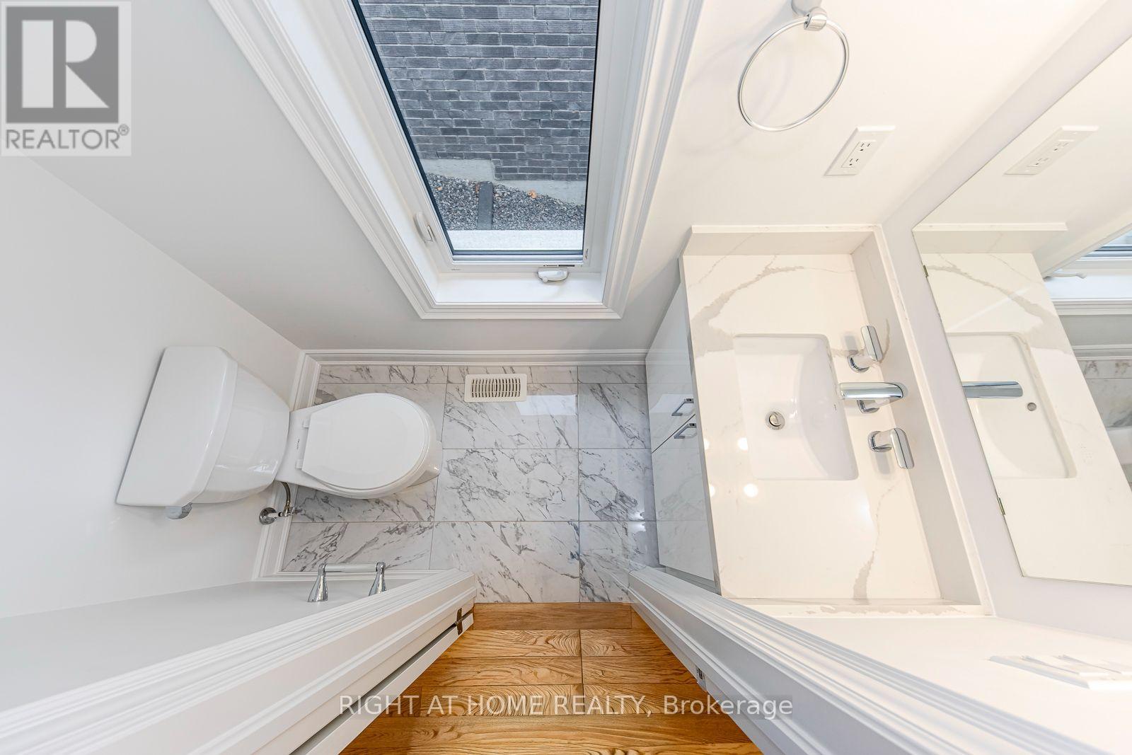 2577 Islington Avenue, Toronto, Ontario  M9V 4A2 - Photo 21 - W13670070