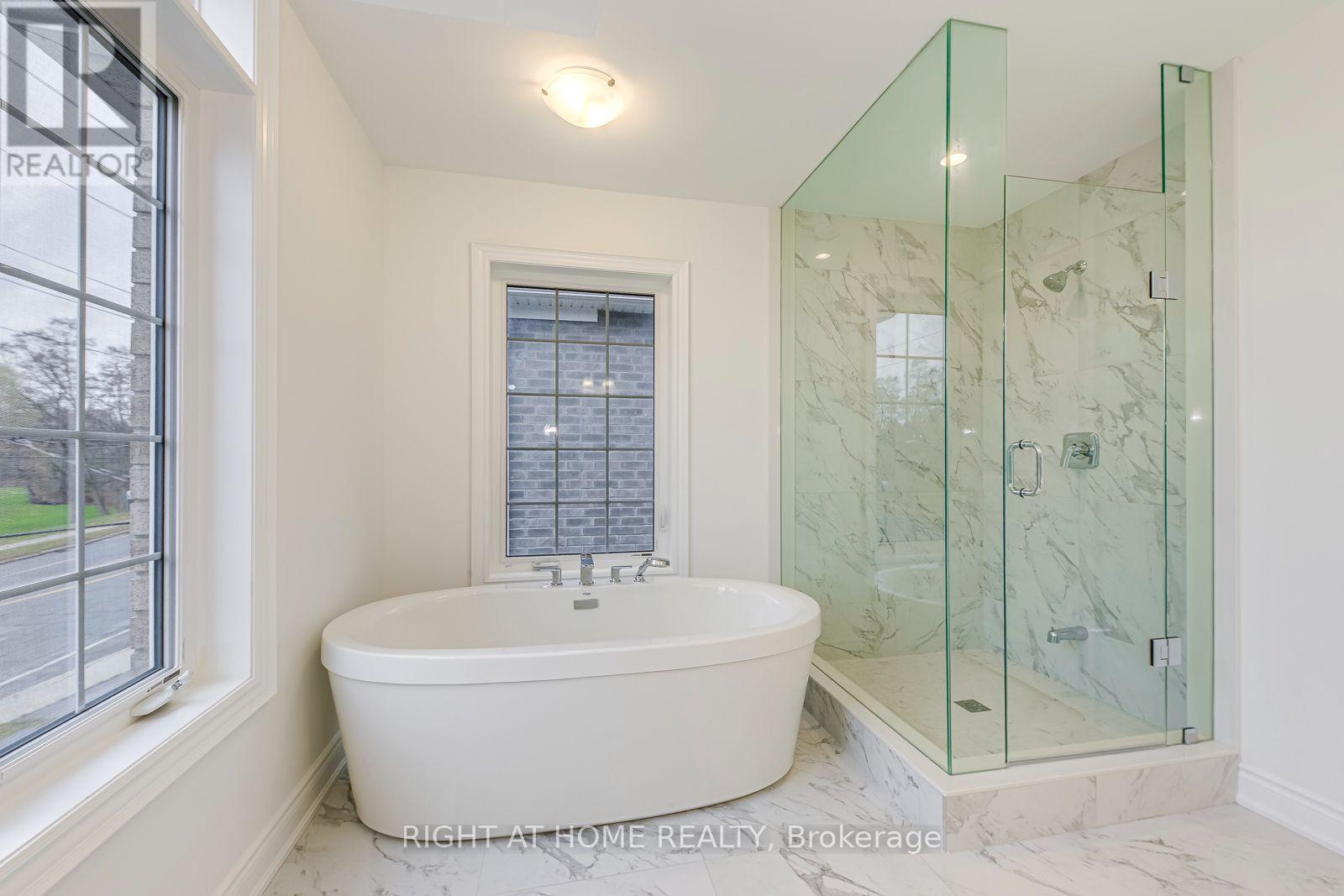 2577 Islington Avenue, Toronto, Ontario  M9V 4A2 - Photo 28 - W13670070