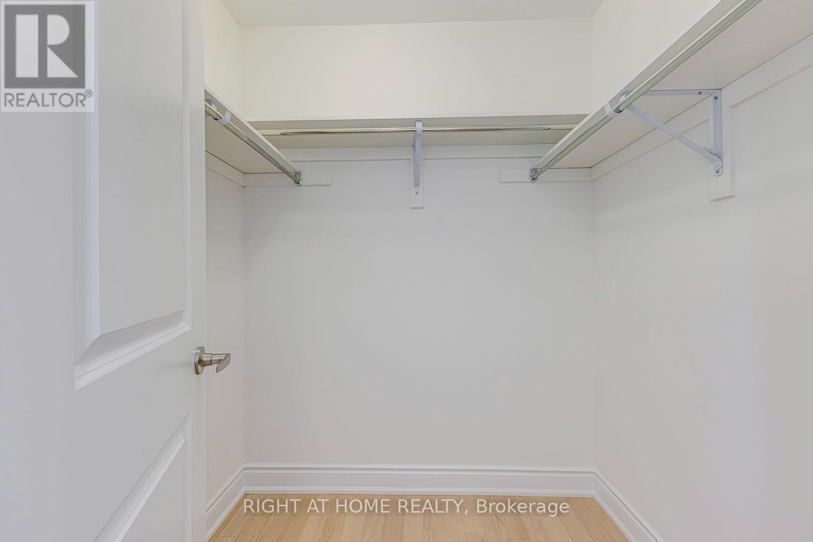 2577 Islington Avenue, Toronto, Ontario  M9V 4A2 - Photo 29 - W13670070
