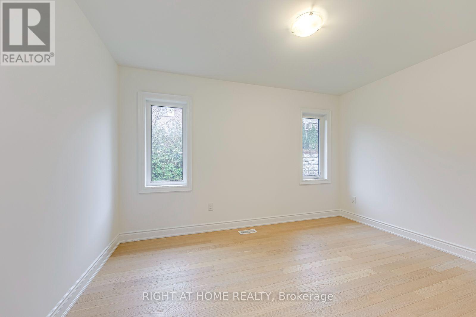 2577 Islington Avenue, Toronto, Ontario  M9V 4A2 - Photo 30 - W13670070