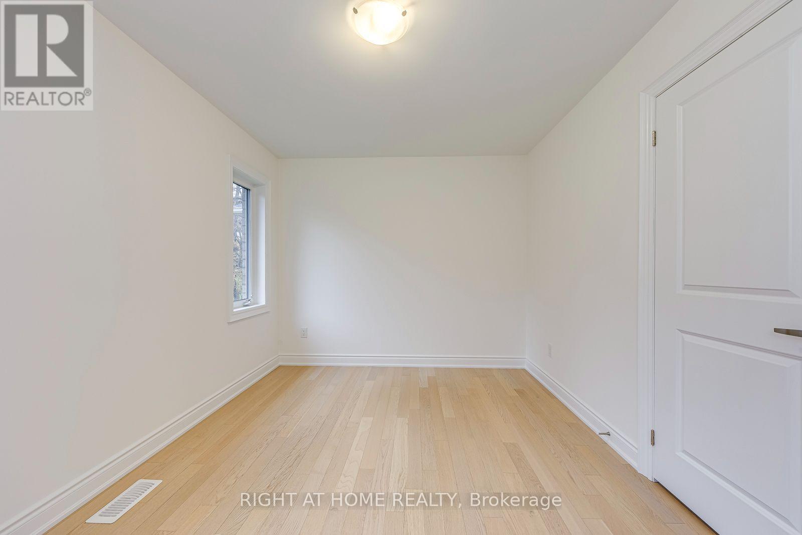 2577 Islington Avenue, Toronto, Ontario  M9V 4A2 - Photo 31 - W13670070
