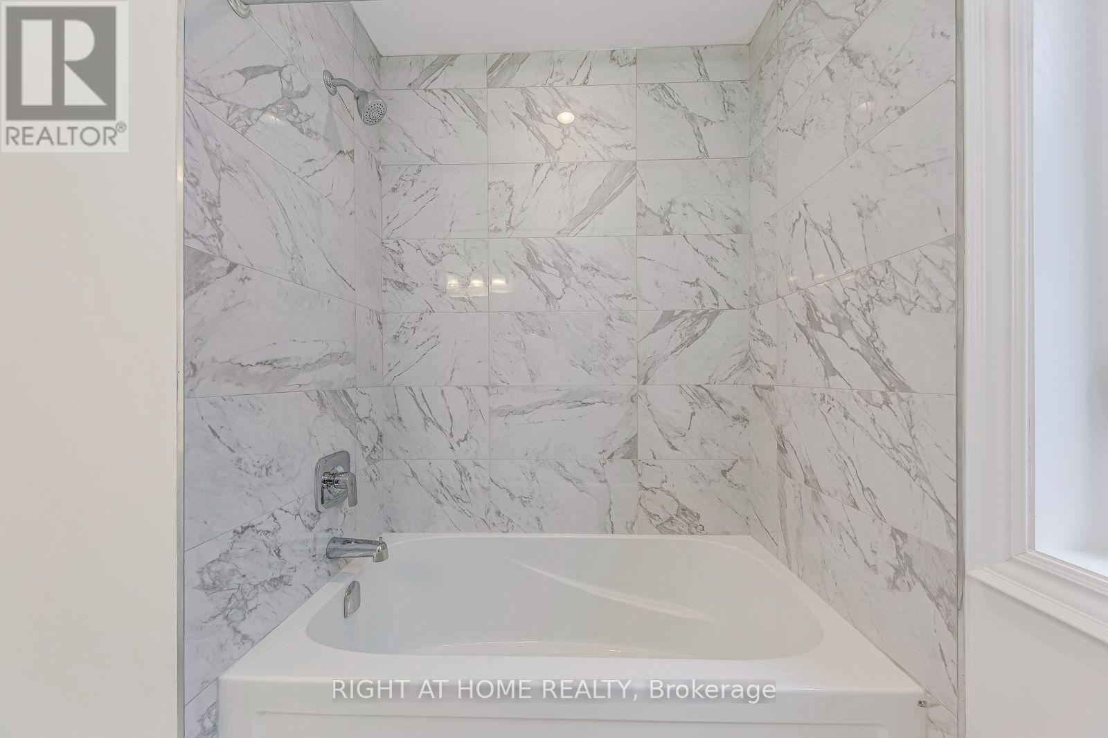 2577 Islington Avenue, Toronto, Ontario  M9V 4A2 - Photo 35 - W13670070