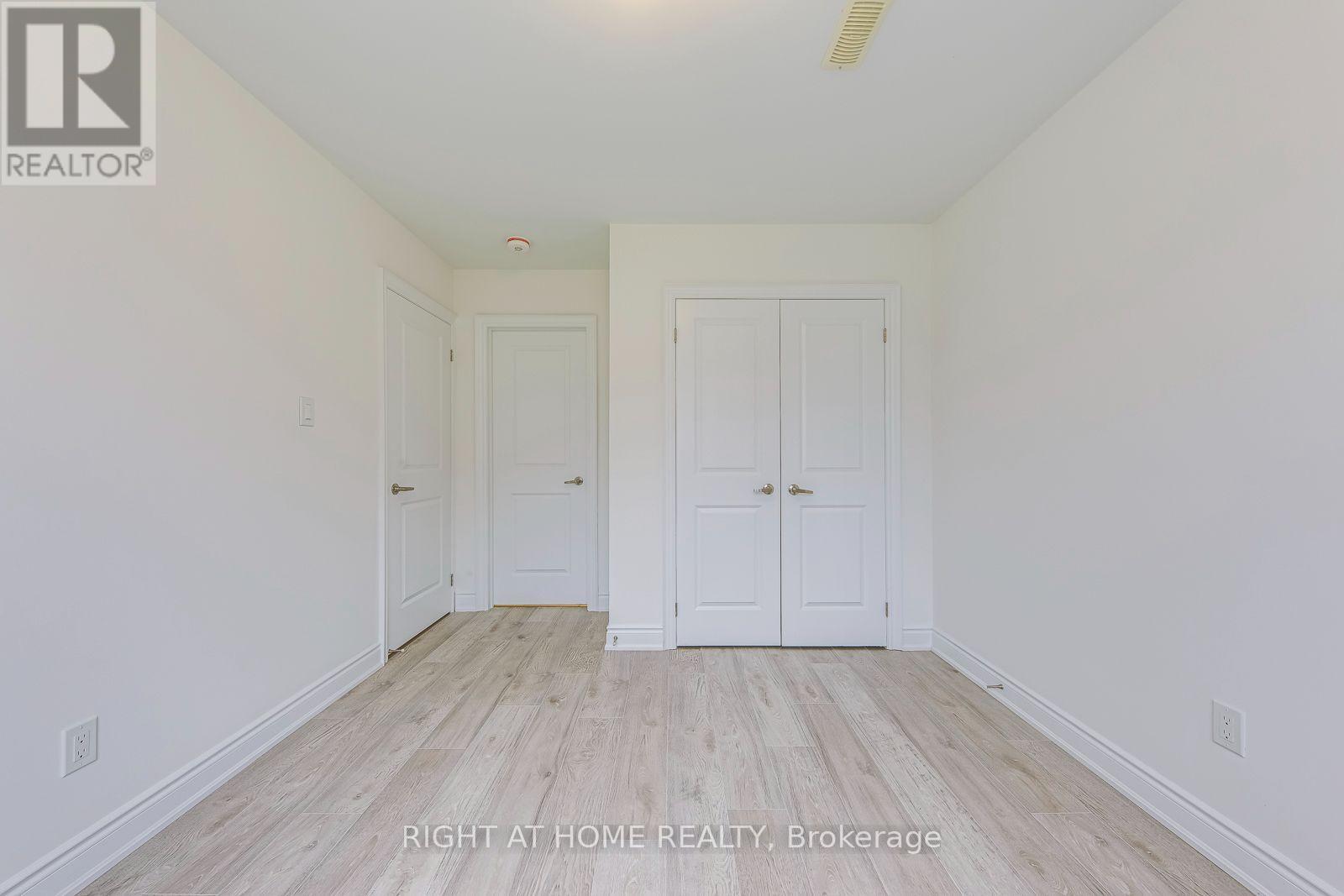 2577 Islington Avenue, Toronto, Ontario  M9V 4A2 - Photo 41 - W13670070