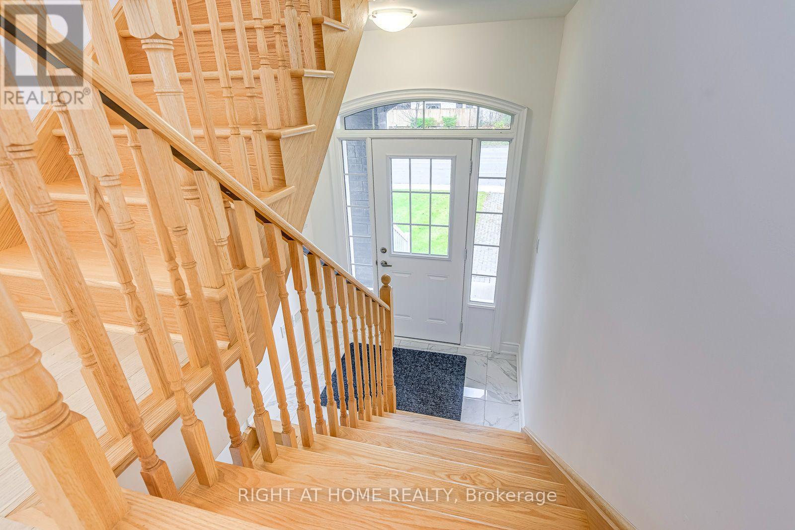2577 Islington Avenue, Toronto, Ontario  M9V 4A2 - Photo 5 - W13670070