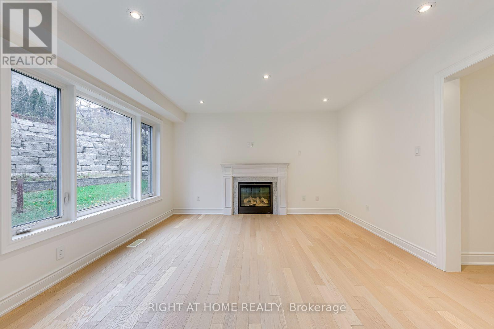 2577 Islington Avenue, Toronto, Ontario  M9V 4A2 - Photo 7 - W13670070