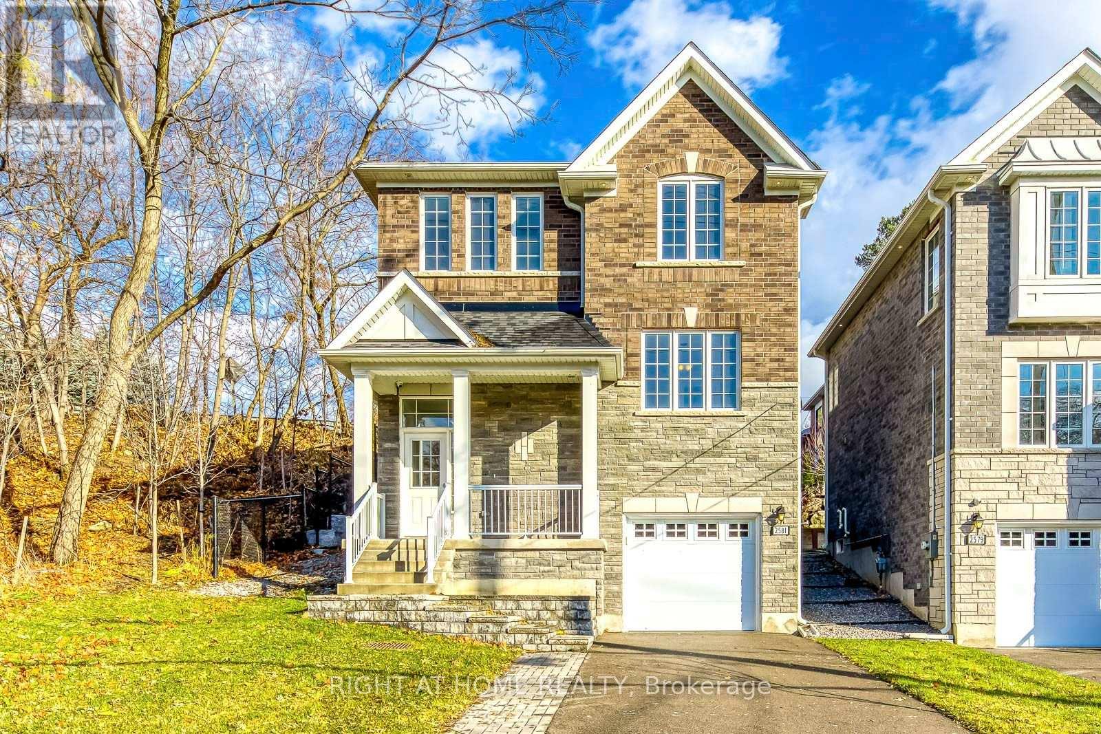 2581 Islington Avenue, Toronto, Ontario  M9V 4A2 - Photo 4 - W13670074
