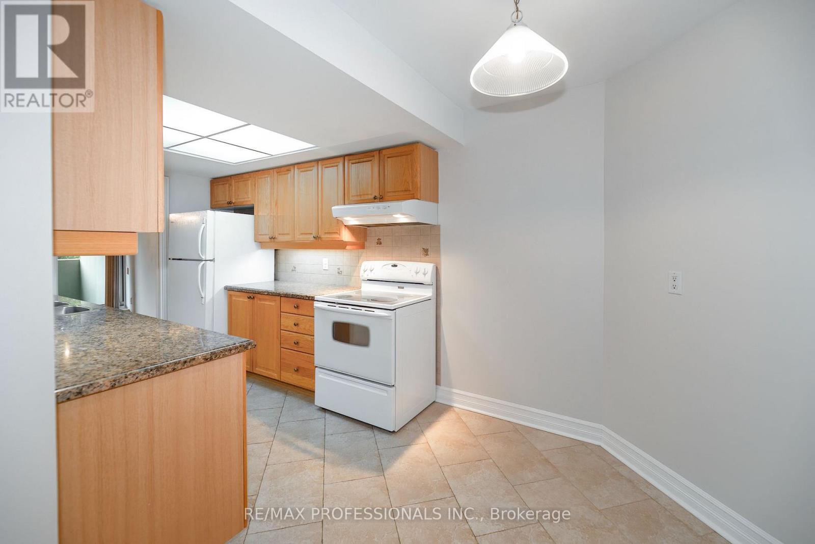 105 - 95 La Rose Avenue, Toronto, Ontario  M9P 3T2 - Photo 15 - W13670090