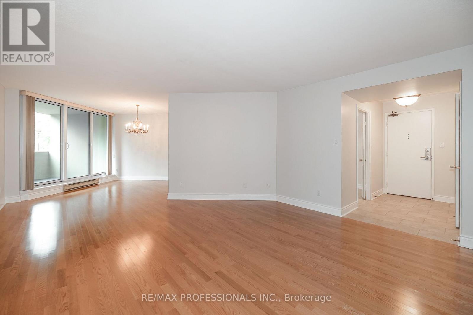 105 - 95 La Rose Avenue, Toronto, Ontario  M9P 3T2 - Photo 5 - W13670090